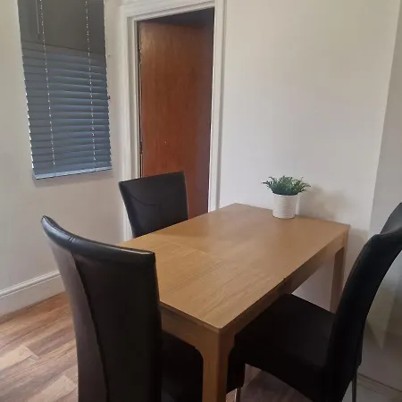 アパート Furnished 1 Bedroom ブリストル