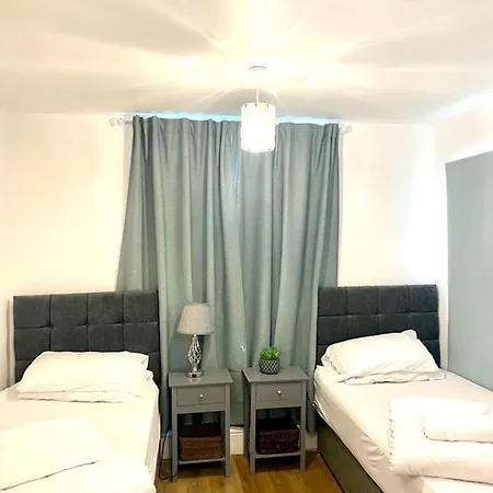 Furnished 1 Bedroom *